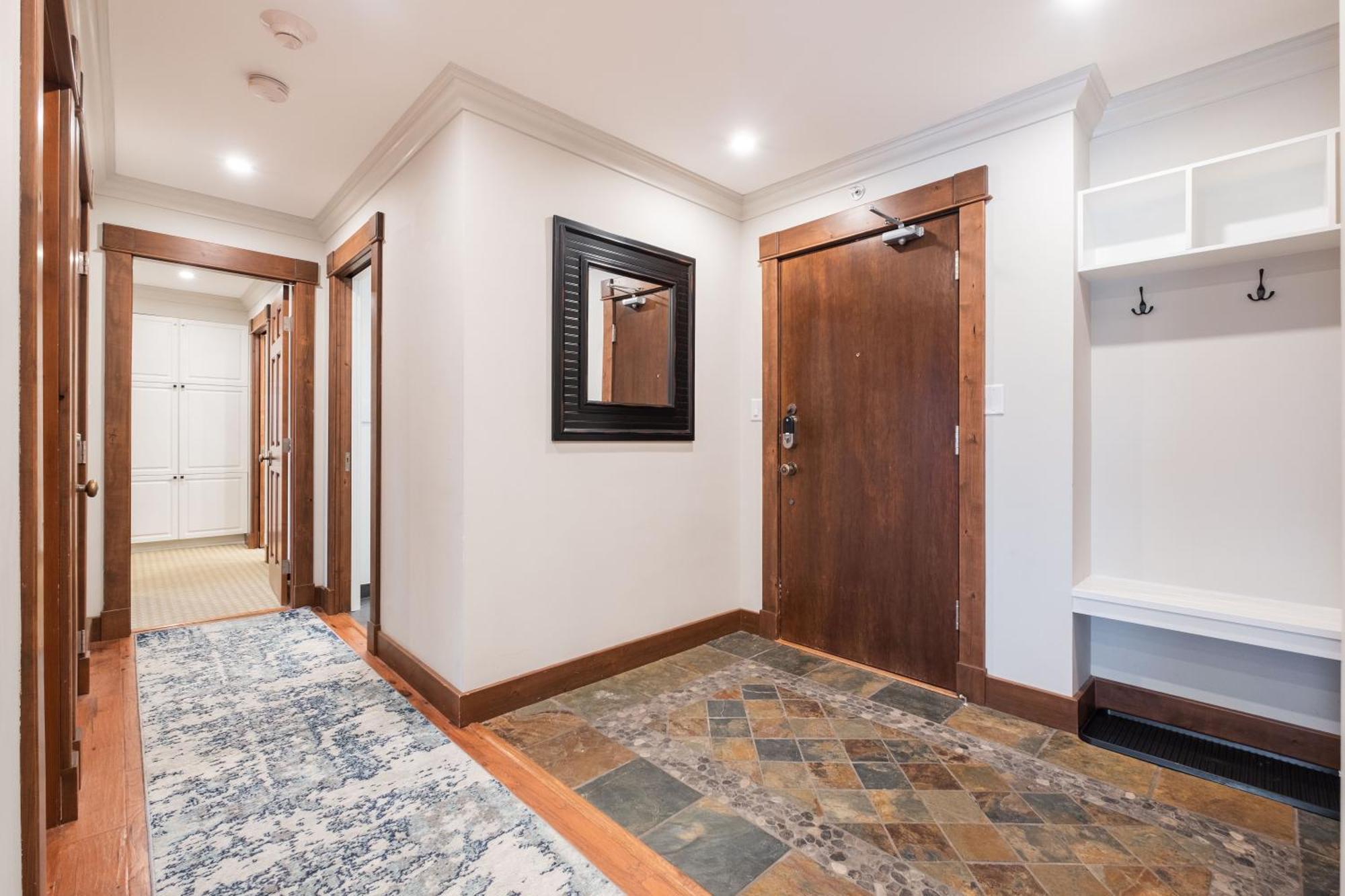 Greyhawk By Outpost Whistler Villa Exterior foto